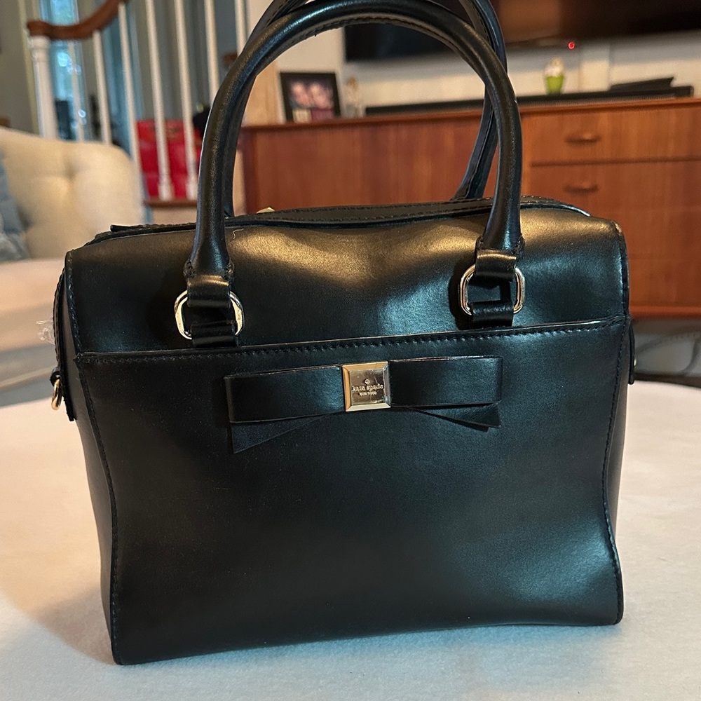 Kate Spade Ashton smooth leather handle top/ crossbody bag black